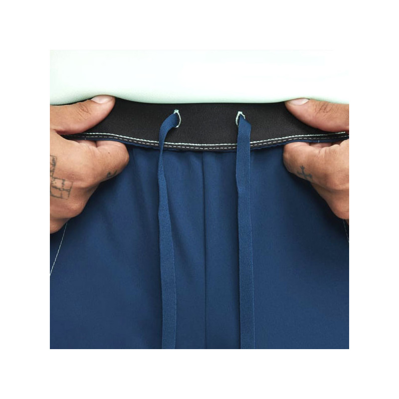 Short tennis Nike Alcaraz vert ou bleu