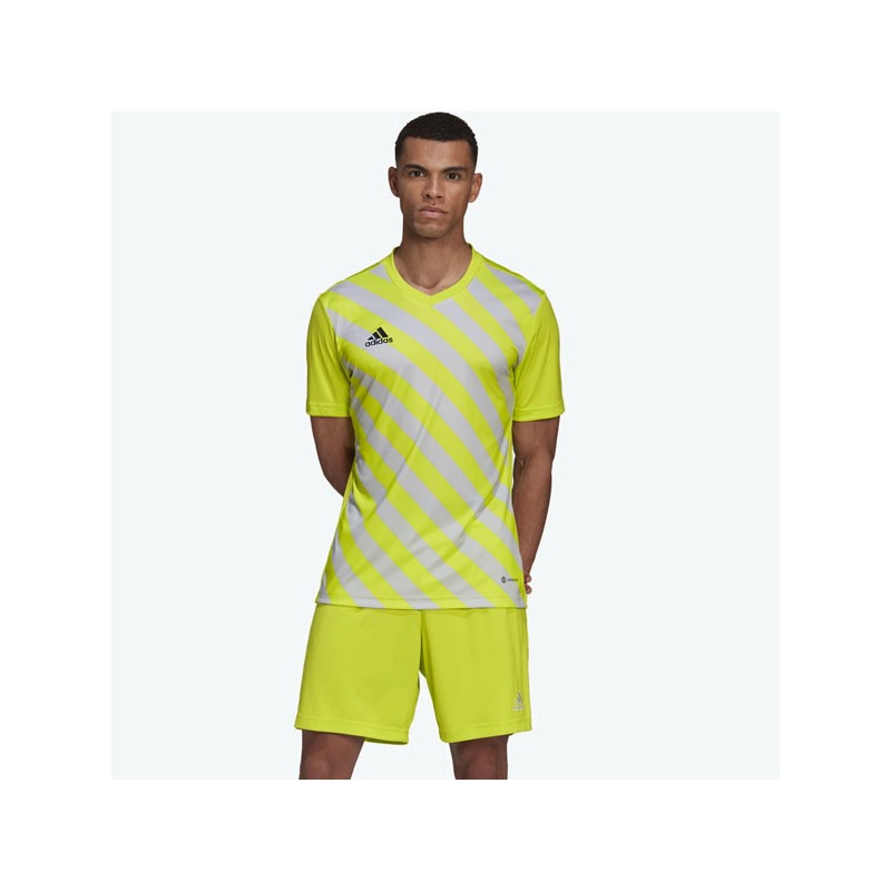 Tee-shirt sport Adidas GFX