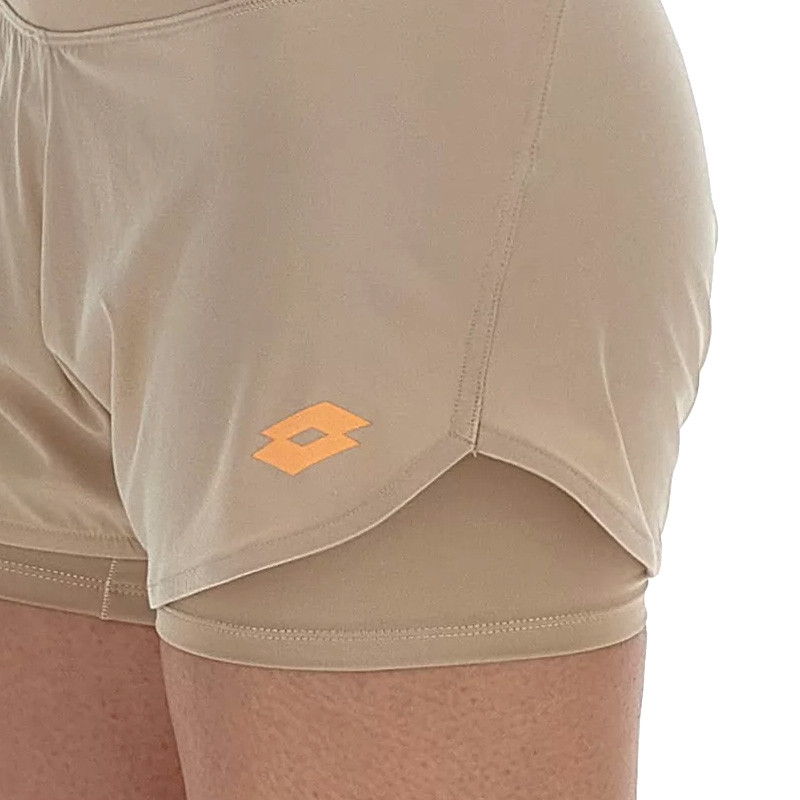 Short de tennis femme Lotto D1 Tech marron avec shorty intégré