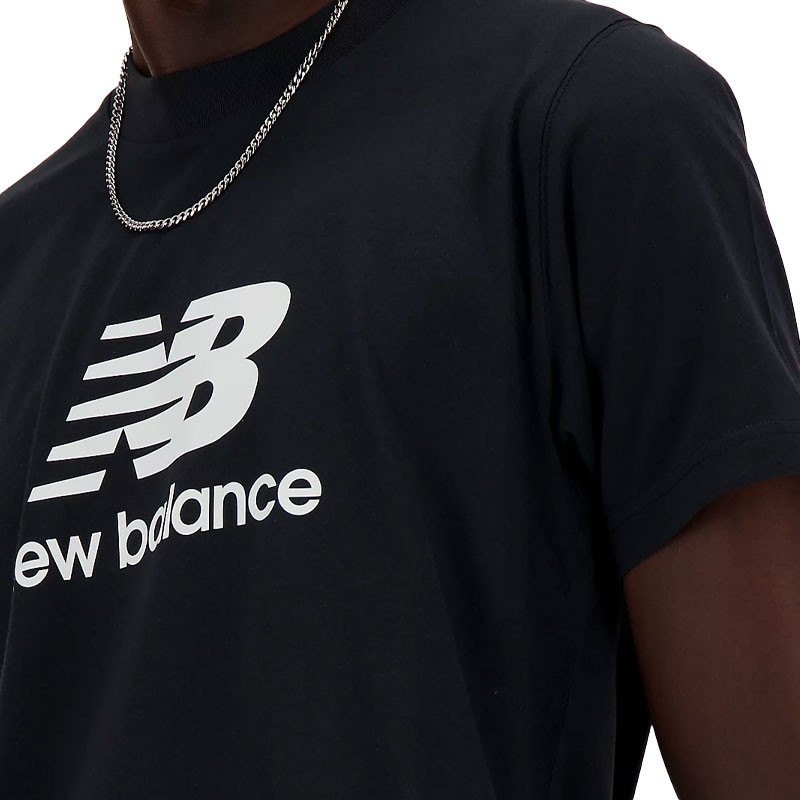 Tee-shirt New Balance homme Essential Logo noir