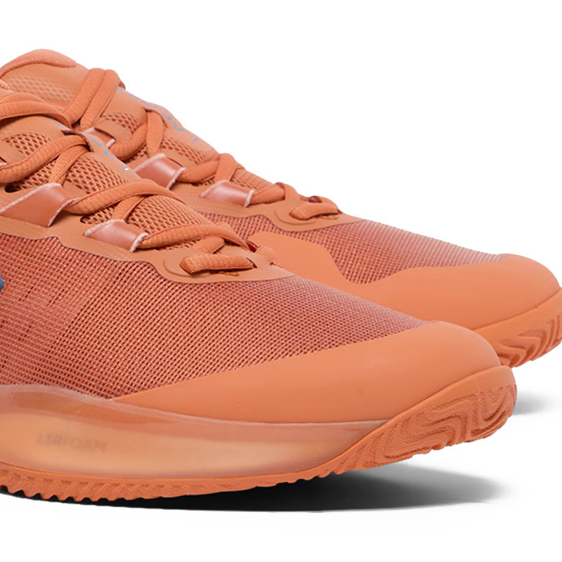 Lacoste AG-LT Ultra Clay ocre RG - Performances sur terre battue