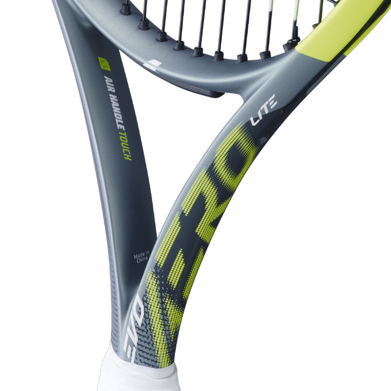 Babolat Evo Aero Lite : Performance et confort pour progresser