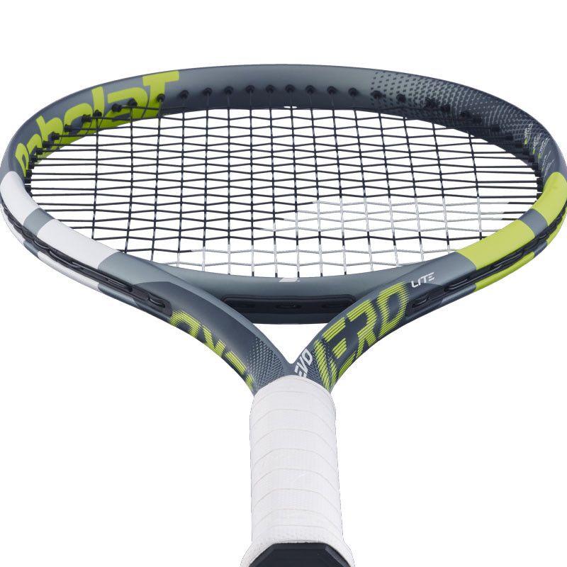 Babolat Evo Aero Lite : Performance et confort pour progresser