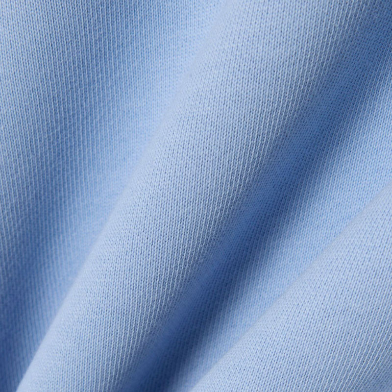 Sweat à capuche Lacoste : L’essentiel du sportswear chic