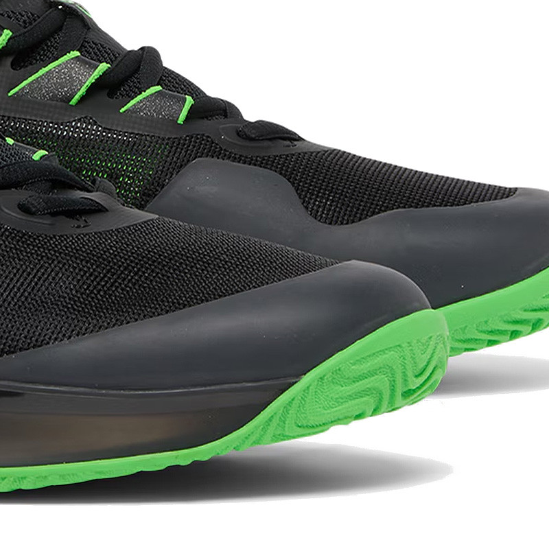 Lacoste AG-LT Ultra Clay noir et vert - Performances terre battue et padel